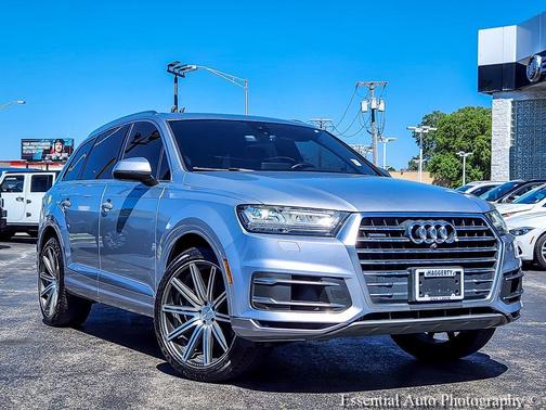 Florett Silver Metallic 2017 Audi Q7 3.0T Premium Plus