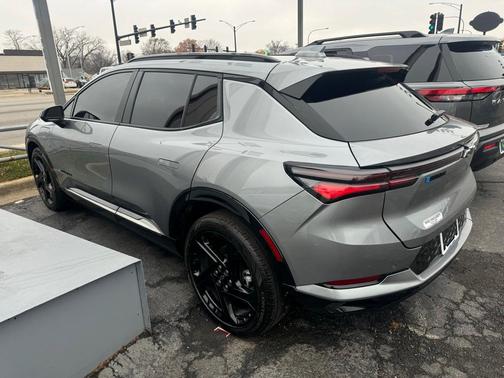 2025 Chevrolet Equinox EV RS