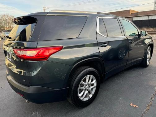 2018 Chevrolet Traverse LT Cloth