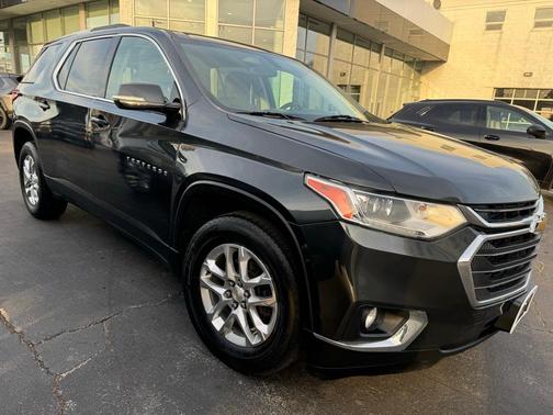 2018 Chevrolet Traverse LT Cloth