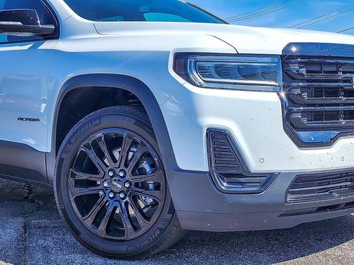 2022 GMC Acadia SLE