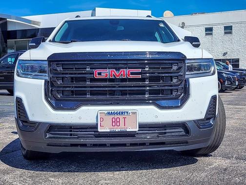 2022 GMC Acadia SLE