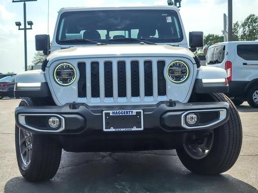 2022 Jeep Gladiator Overland