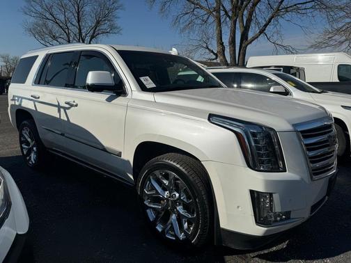 2017 Cadillac Escalade Platinum