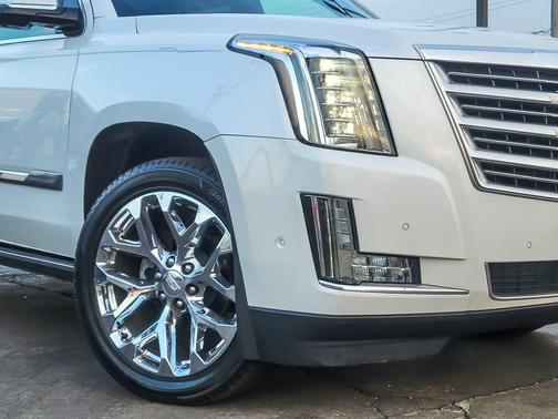 2017 Cadillac Escalade Platinum
