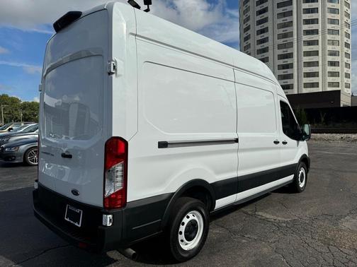 2021 Ford Transit-250 Base