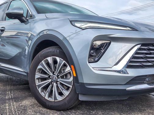 Moonstone Gray Metallic 2025 Buick Envision Preferred