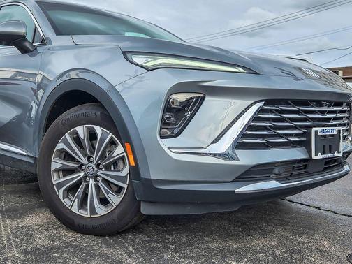 Moonstone Gray Metallic 2025 Buick Envision Preferred