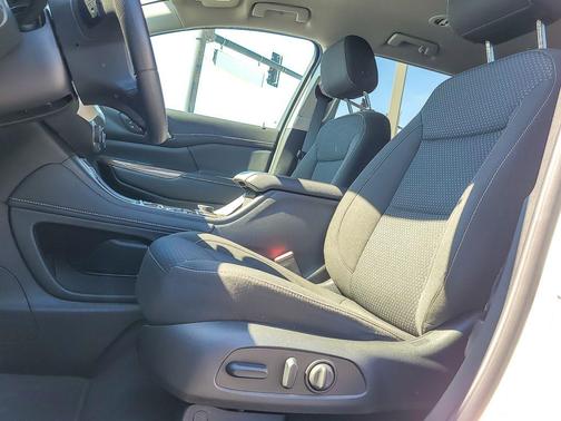 Summit White 2023 GMC Acadia SLE