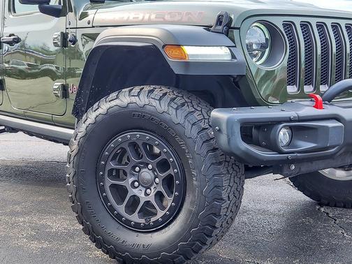 Sarge Green Clearcoat 2023 Jeep Wrangler Rubicon