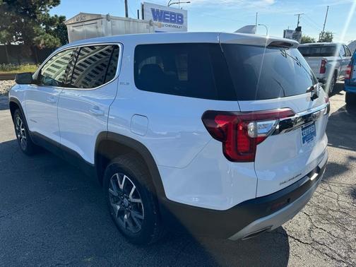 2023 GMC Acadia SLE
