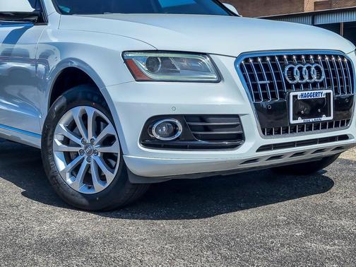 2017 Audi Q5 2.0T Premium Plus