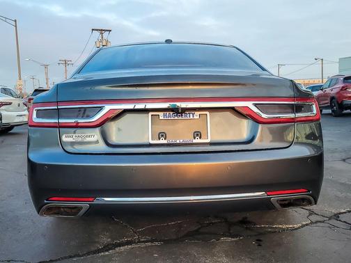 2017 Lincoln Continental Premier