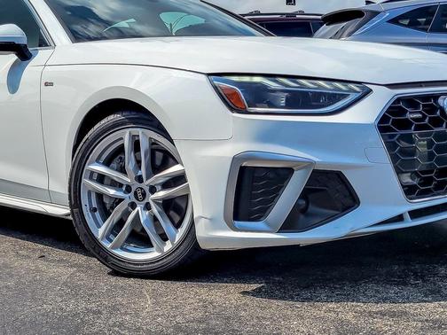 2023 Audi A4 45 S line Premium Plus