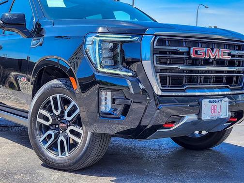 Onyx Black 2023 GMC Yukon AT4