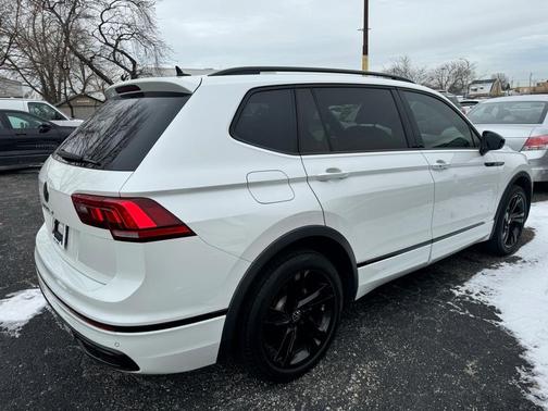 2023 Volkswagen Tiguan 2.0T SE R-Line Black
