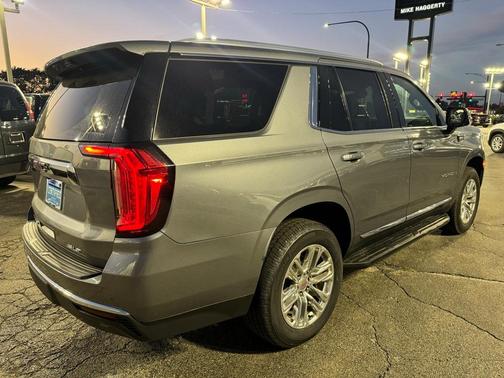 2022 GMC Yukon SLT