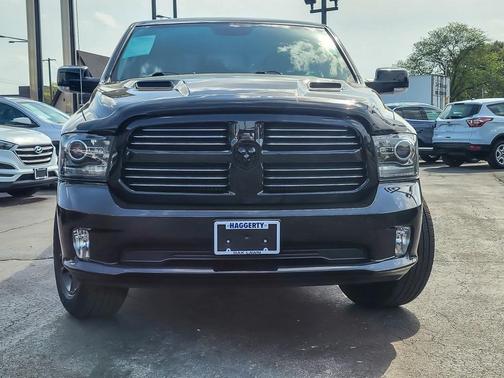 2016 RAM 1500 Sport