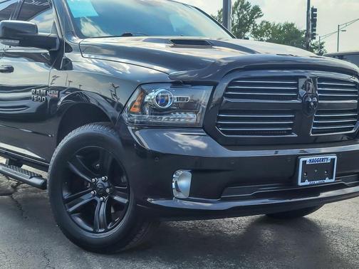 2016 RAM 1500 Sport