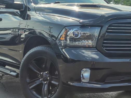 2016 RAM 1500 Sport