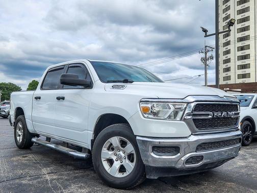 Bright White Clearcoat 2024 RAM 1500 Tradesman