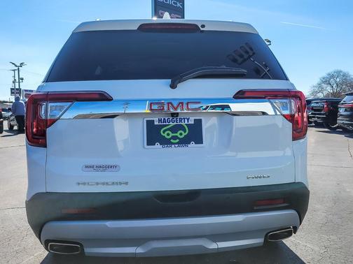 Summit White 2023 GMC Acadia SLE