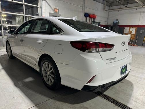 2019 Hyundai SONATA SE