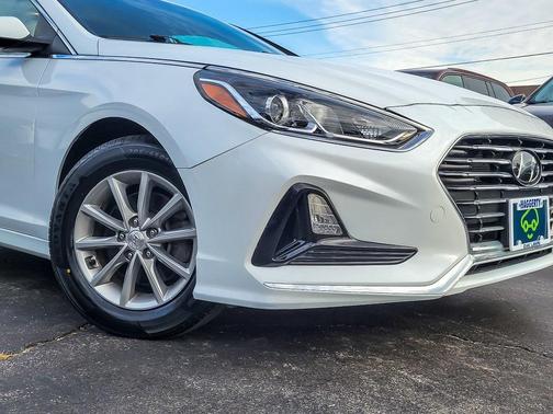 2019 Hyundai SONATA SE