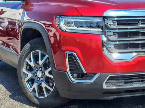 2022 GMC Acadia SLT