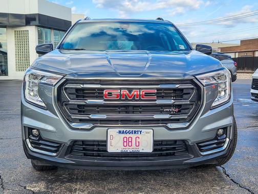 Sterling 2023 GMC Terrain AT4