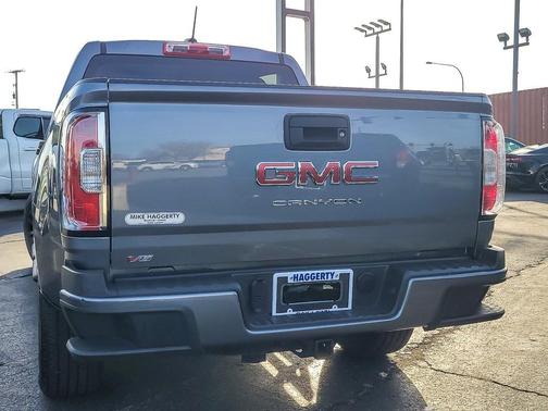 2022 GMC Canyon Elevation Standard