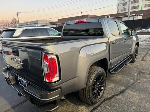 2022 GMC Canyon Elevation Standard
