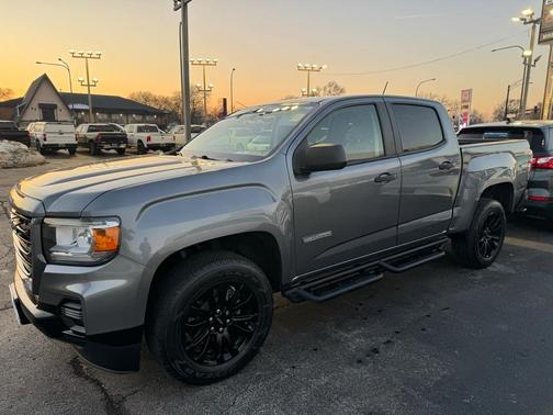 2022 GMC Canyon Elevation Standard