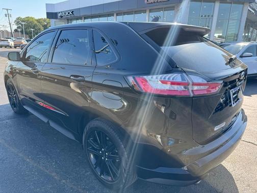 2021 Ford Edge ST Line