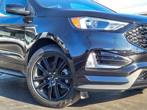 2021 Ford Edge ST Line
