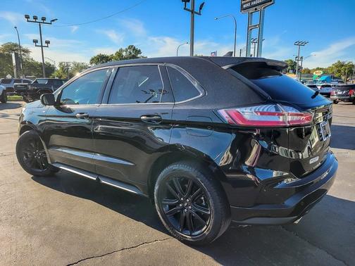 2021 Ford Edge ST Line