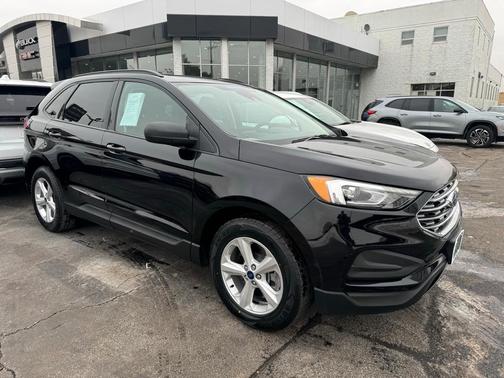 2022 Ford Edge SE