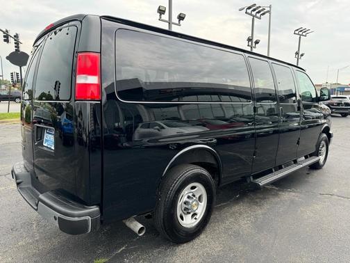 2024 Chevrolet Express 3500 LT