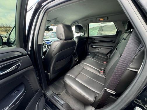 Black Raven 2015 Cadillac SRX Base