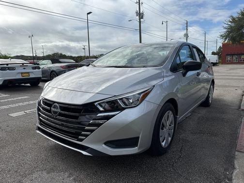 2024 Nissan Versa 1.6 S