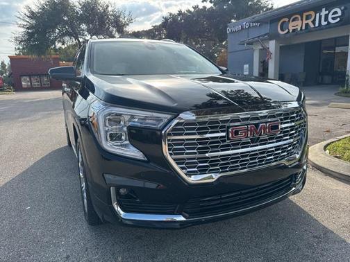 2023 GMC Terrain Denali