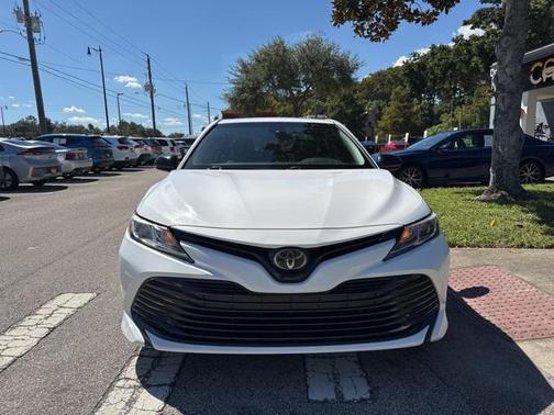 2018 Toyota Camry LE