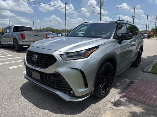 2024 Toyota Highlander XSE