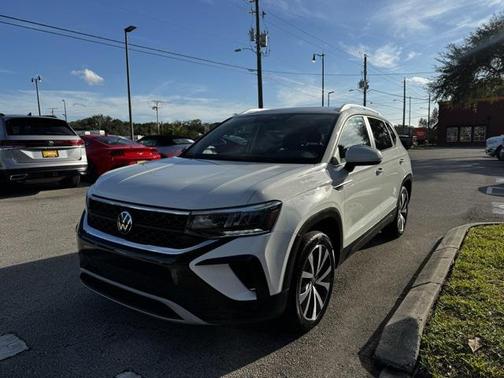 2024 Volkswagen Taos 1.5T SE