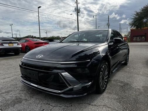 2024 Hyundai SONATA Hybrid SE
