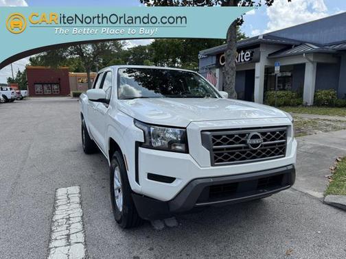 2024 Nissan Frontier SV