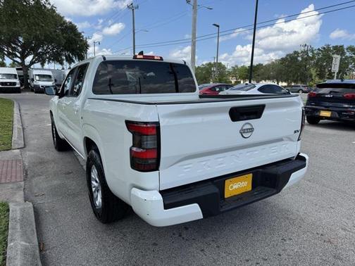 2024 Nissan Frontier SV
