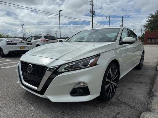 2022 Nissan Altima Platinum Intelligent AWD