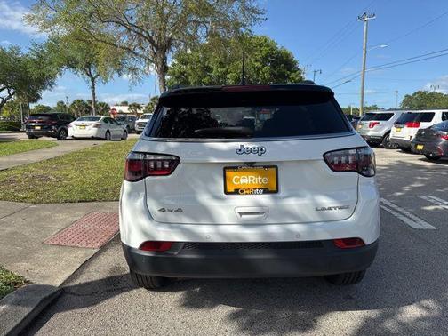 Bright White Clearcoat 2025 Jeep Compass Limited