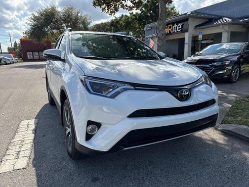 2018 Toyota RAV4 XLE